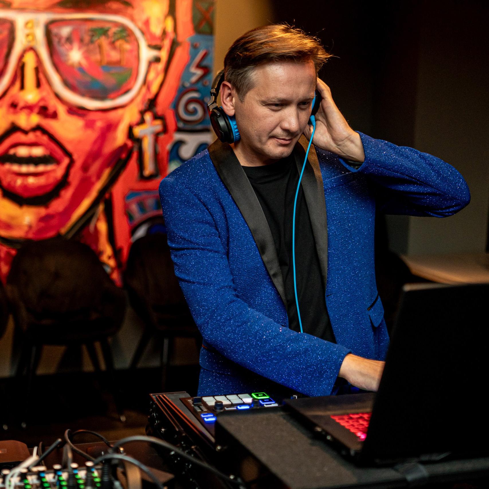 DJ Plus
