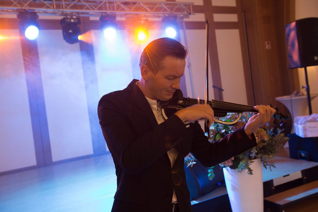 Alvio
Event Violin